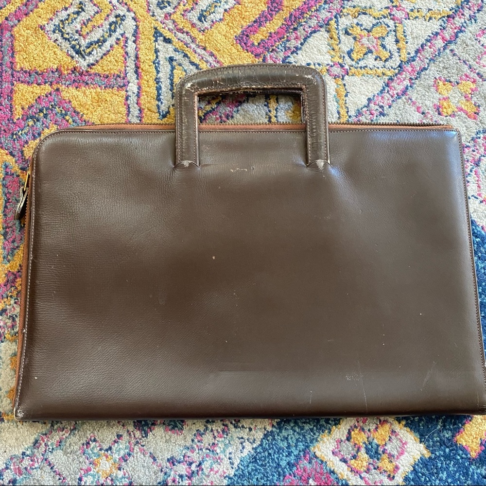 Unmarked genuine leather vintage briefcase